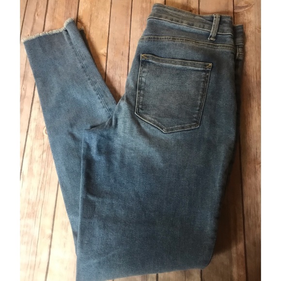 ‼️Maurices Jeans ‼️ - Picture 2 of 6